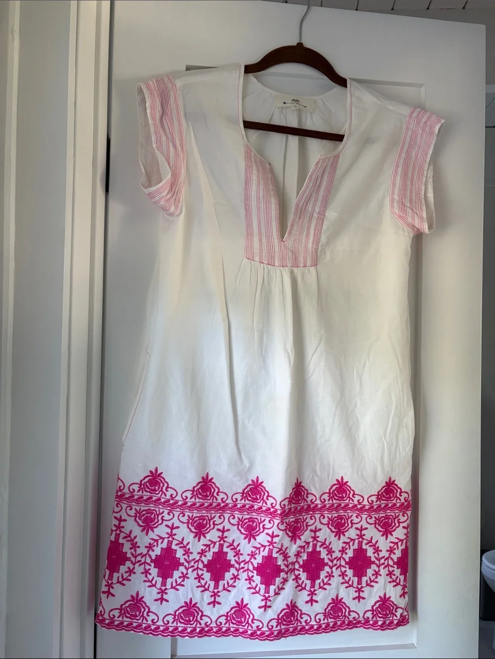 NIBI White Dress with Pink Embroidery - Women's Shift Dress- XS